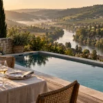 Location vacances Vire sur Lot avec piscine privée et vue sur le Lot